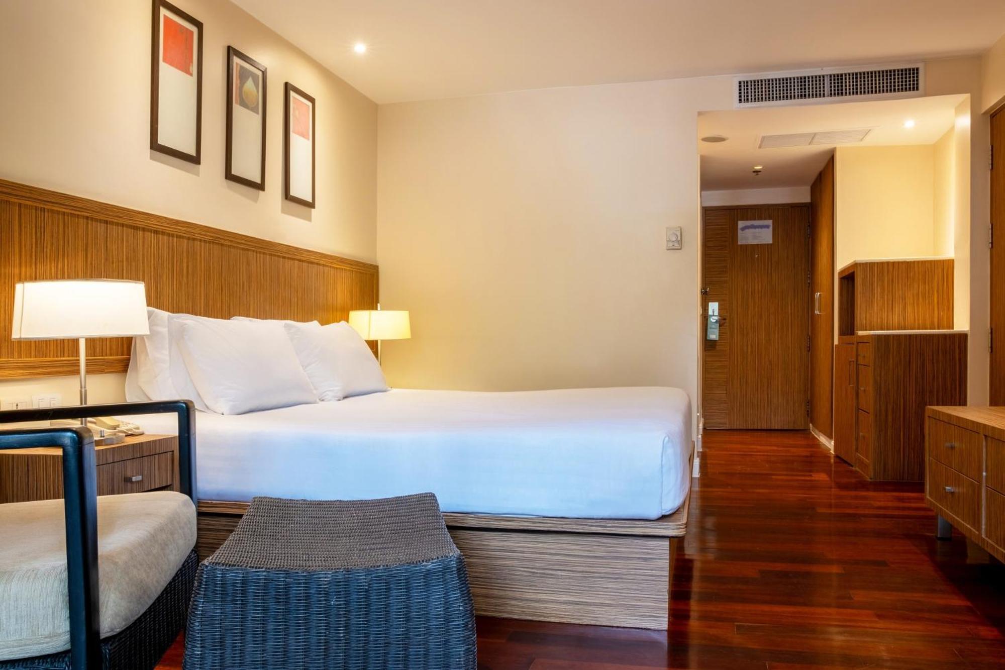 Phuket By Ihg Отель 4*