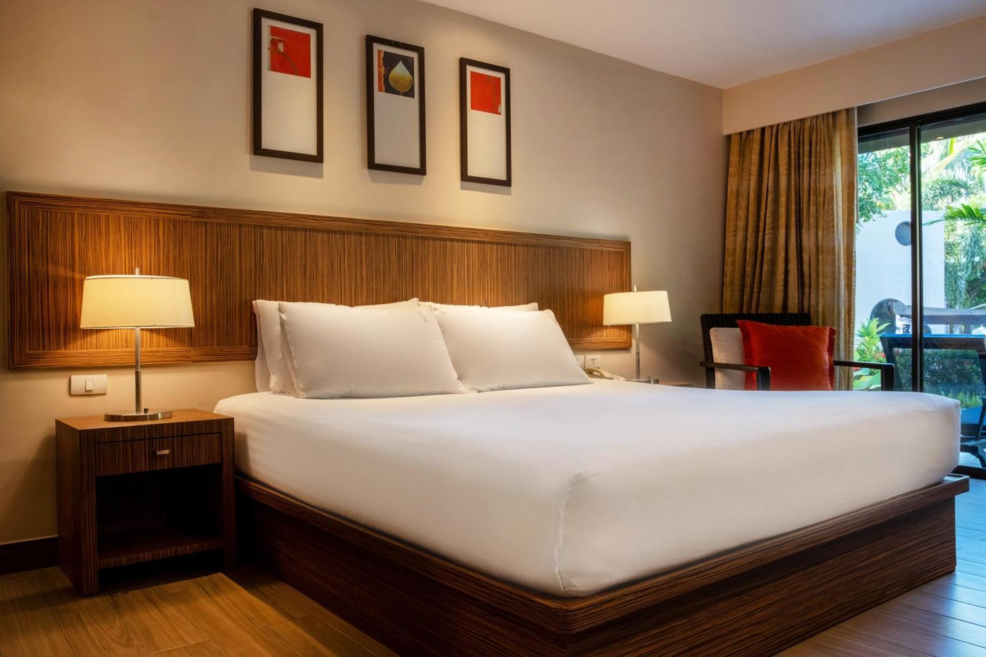 Phuket By Ihg Отель