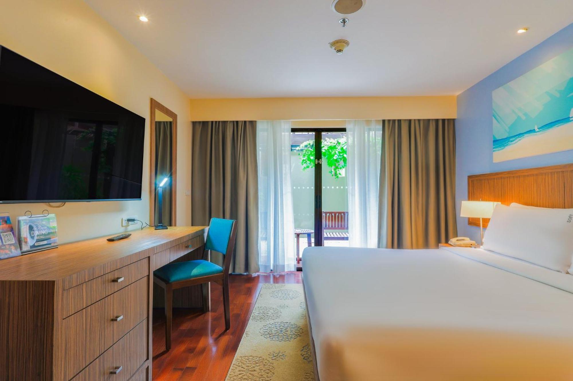 Phuket By Ihg Отель